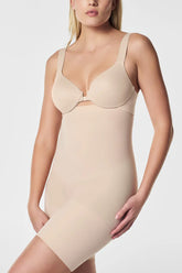 SPANXsculpt Hi Waist Mid Thigh Short