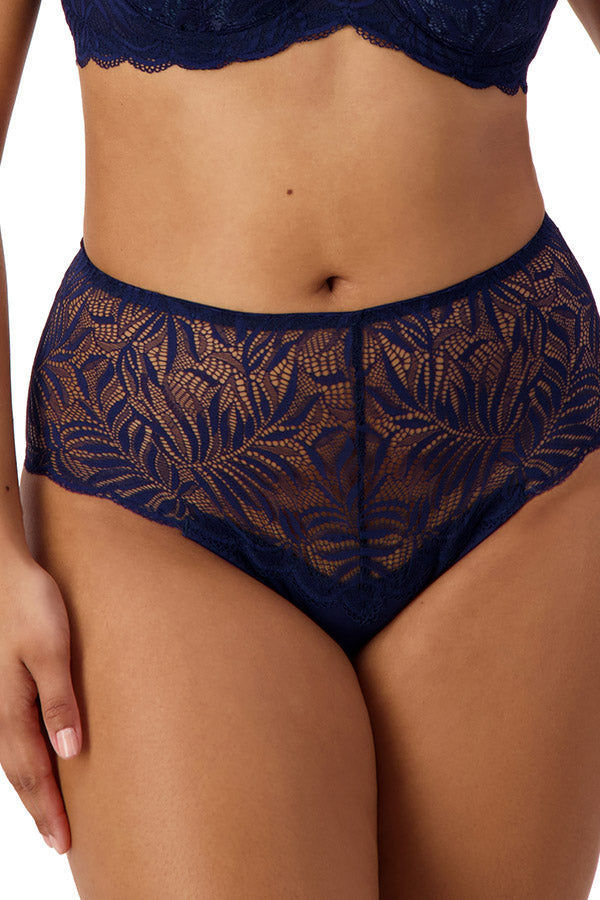 Essential Lace Maxi Brief - Genevieve's Wardrobe